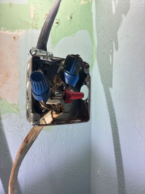 Tankless Water Heater in Coral Springs, FL (1)
